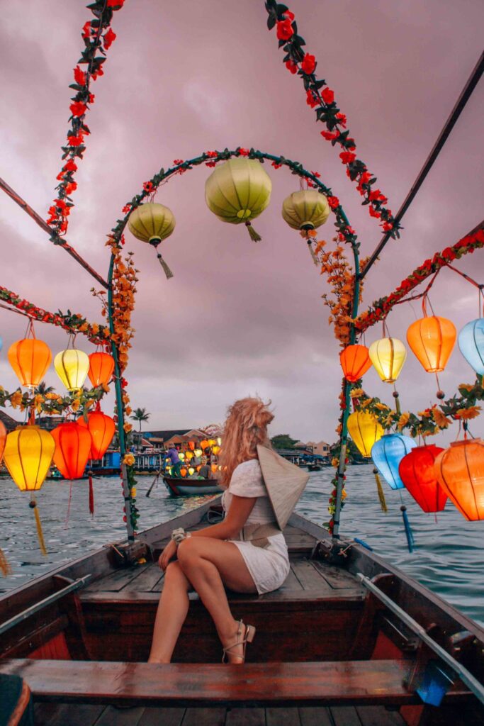 magical-hoi-an-sunset-lantern-boat-tour-1440×2160